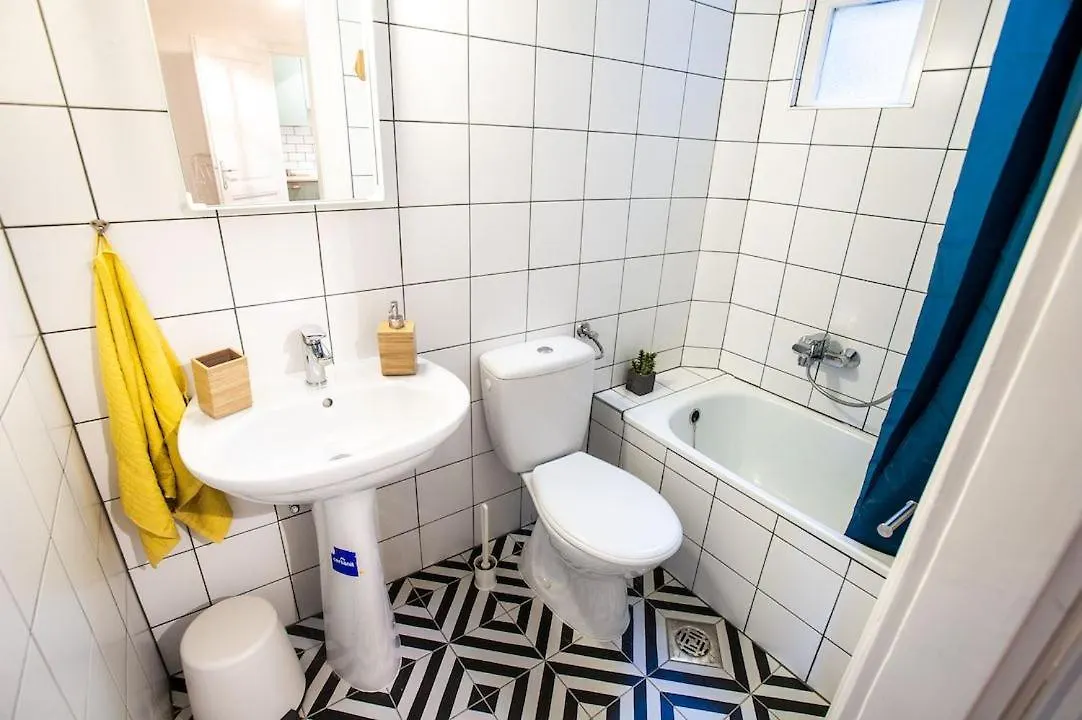 Studio Apartment Next To Famous Party House A38 Budapest